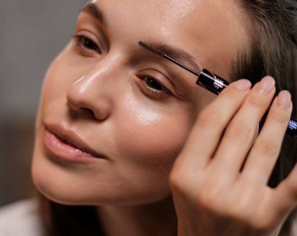 ¡Todo lo que necesitas saber sobre el crecimiento y la densidad de las cejas!